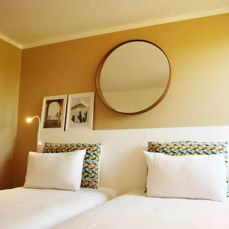 Hotell Brit Marseille Aeroport Mirabeau